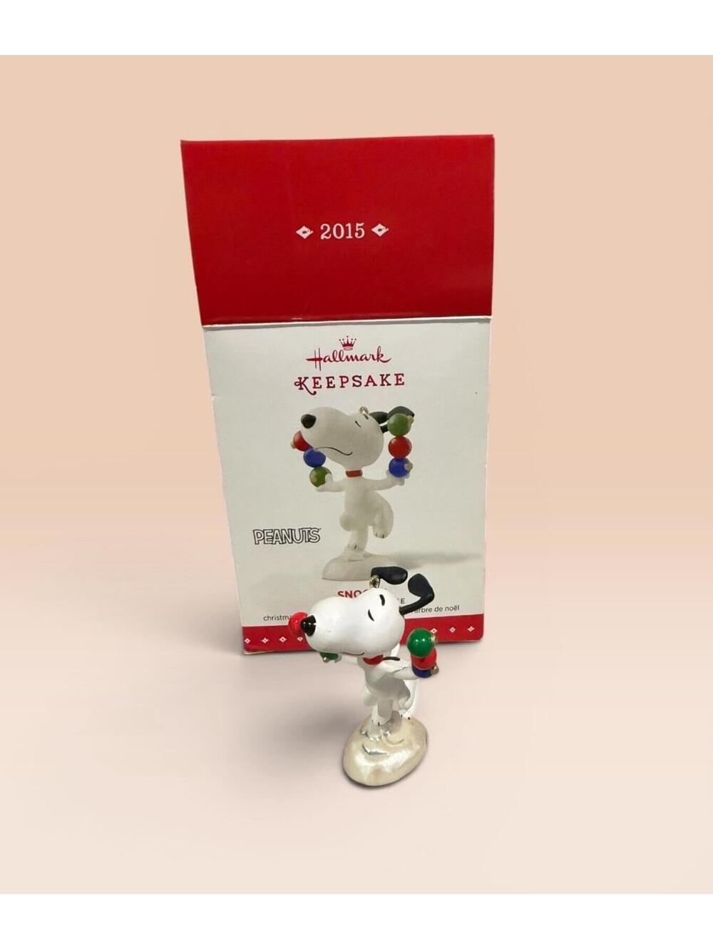 Hallmark Snoopy Decking the Tree 2015 Ornament